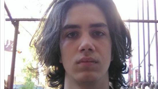 Şcoala din România unde CONTEAZĂ cât de lung ai părul. Ce au păţit mai mulţi elevi?