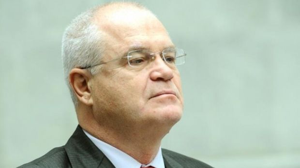 PNL cere PSD înlocuirea lui Eugen Nicolicea din funcția de președinte al Comisiei juridice