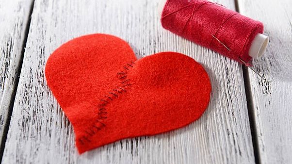 Ce este "sindromul inimii frânte". O femeie a primit diagnosticul după moartea câinelui