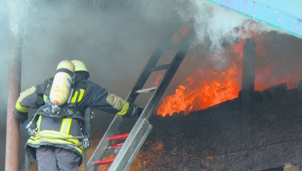 INCENDIU la un hotel din Olăneşti! 200 de persoane, evacuate