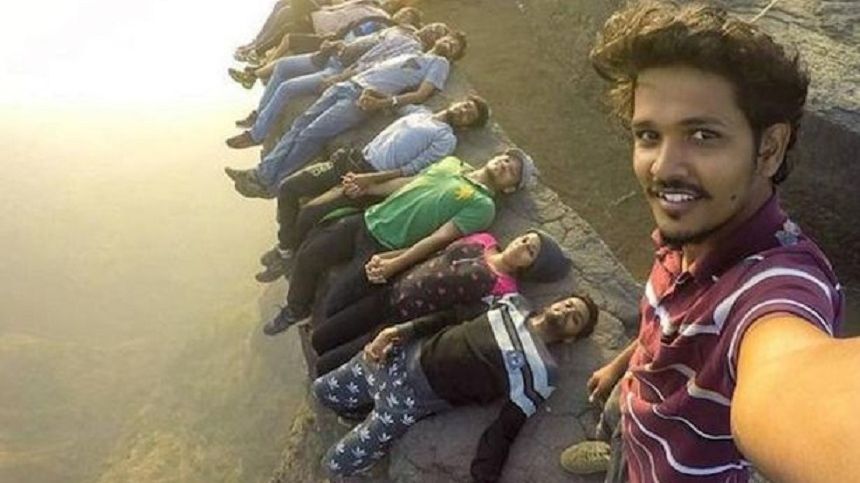 O nouă isterie pe internet! S-a inventat un nou joc, care seamănă izbitor cu ”Balena Albastră”