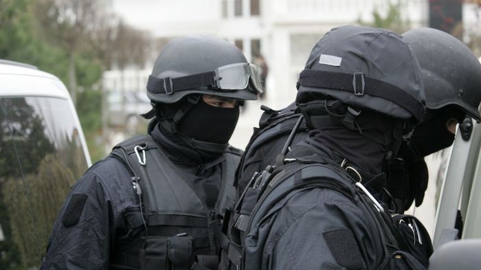 Au golit 200 de conturi bancare în România și Italia cu ajutorul mafiei