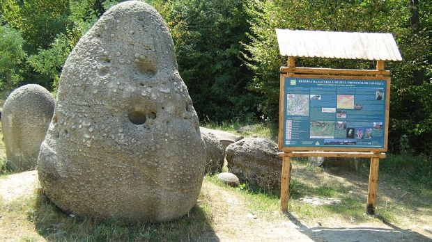 Misterul PIETRELOR VII din România. Iată ce se întâmplă imediat după ploaie