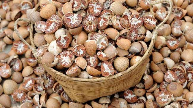 Obiceiul alimentar care ar putea distruge o ţara întreagă!