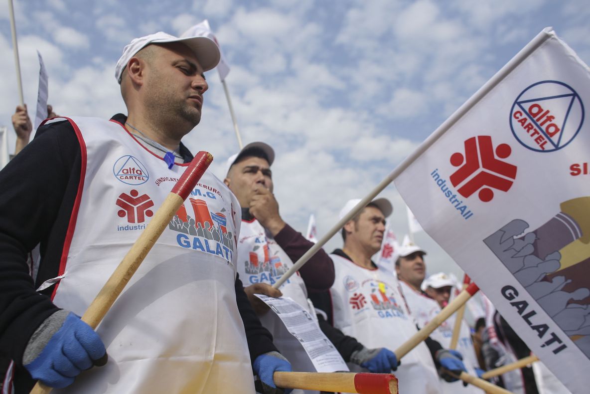 Piața Victoriei, sub asediul sindicatelor. Mihai Tudose: Se ia în calcul compensarea contribuțiilor