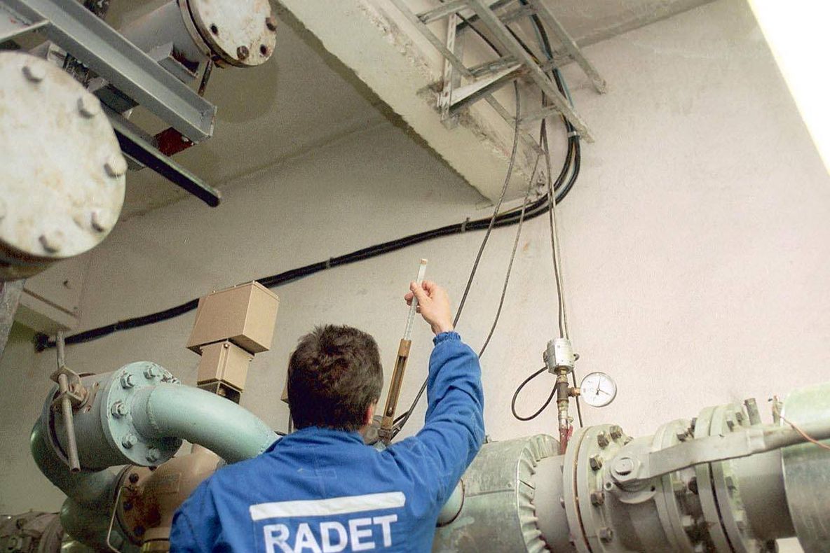 Vrei să-ţi pui centrală termică? S-ar putea să nu mai poţi, chiar dacă plăteşti FACTURI URIAŞE