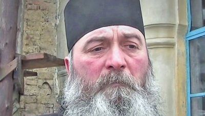 Incident șocant! Imediat după slujbă, un preot ieșean a pus mâna pe armă şi a tras fără milă