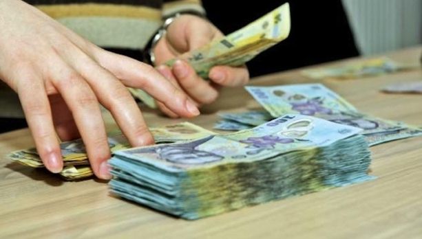 Ce s-a întâmplat cu salariile românilor în ultimele luni. Cifrele de la INS