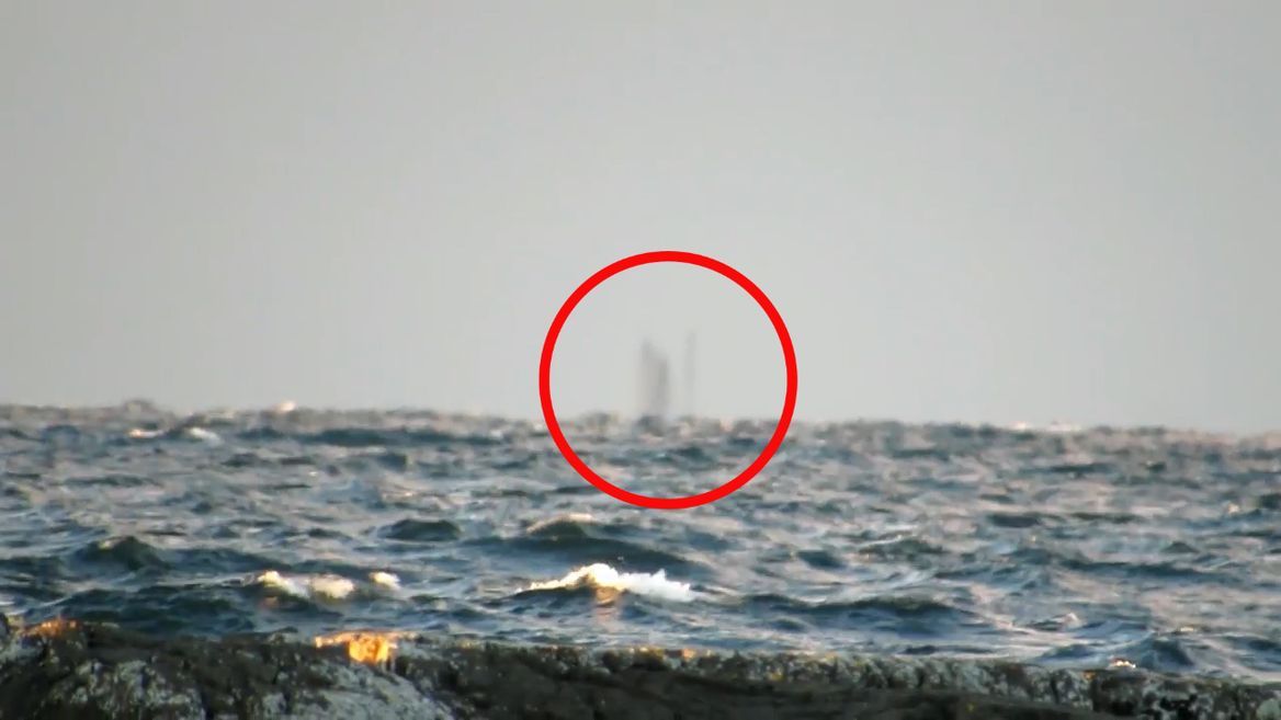 O ”navă fantomă” misterioasă a apărut la mal după uraganul Irma. Descoperire stranie în cabină