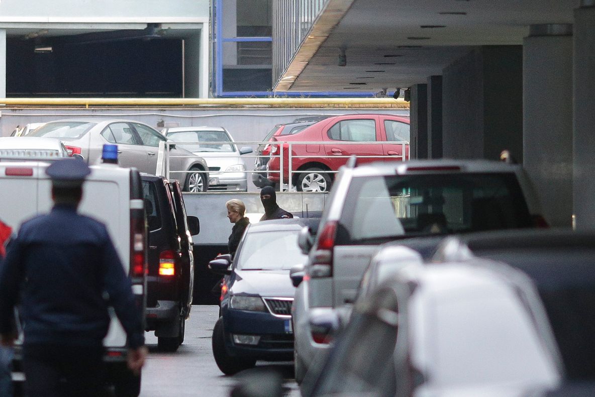 Sanda Ladoși și soțul ei, ridicați de DIICOT. Ce acuzații li se aduc 