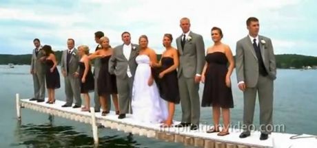 De la bal la spital. Mireasa a vrut o poză pe ponton. Ce s-a întâmplat acolo, şoc! Nunta s-a anulat