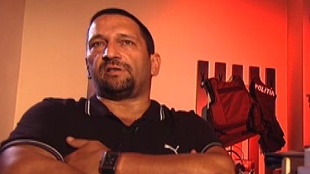 Comisarul închis pe nedrept, reacţie dură la adresa politicienilor: "O ardeţi cu legile justiţiei"