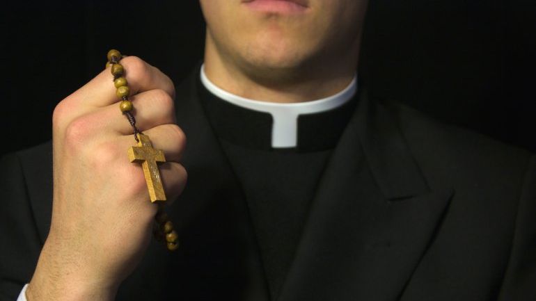 Un preot din Dolj s-a spânzurat. Ce a scris în biletul de adio