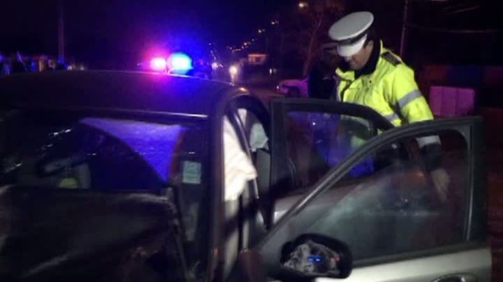 Accident grav în Argeş: 5 victime, şoferul a fugit de la locul faptei