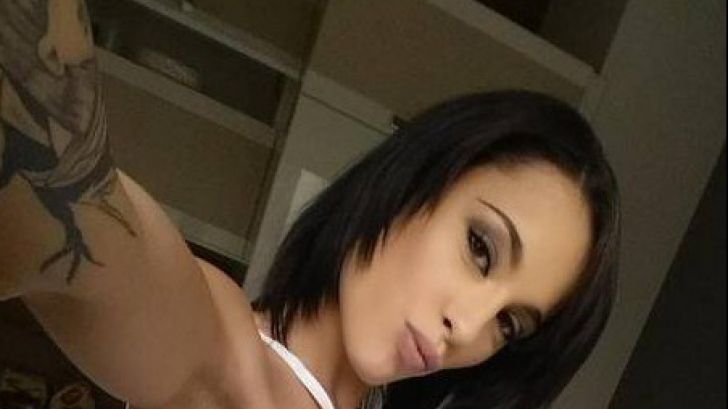 O actriță XXX s-a revoltat din cauza unui zbor. Răspunsul de la compania aeriană a enervat-o