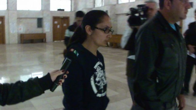 Soțul unei foste polițiste condamnate la închisoare, găsit spânzurat în curtea casei