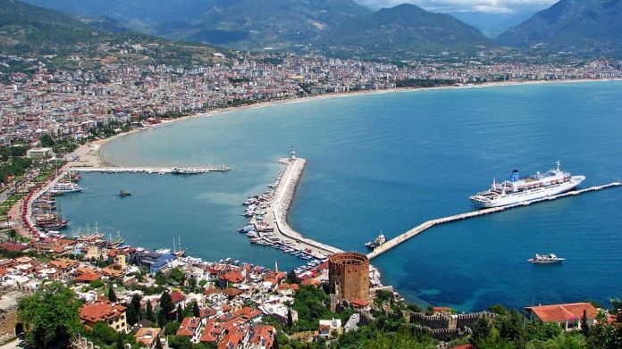 Schimbare masivă în industria turistică. Sfârșitul turismului all-inclusive în Turcia?