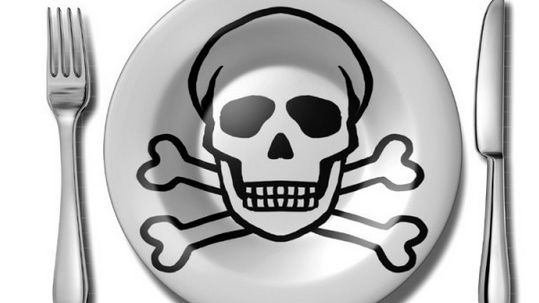 Cele mai cancerigene alimente pe care le consumi frecvent