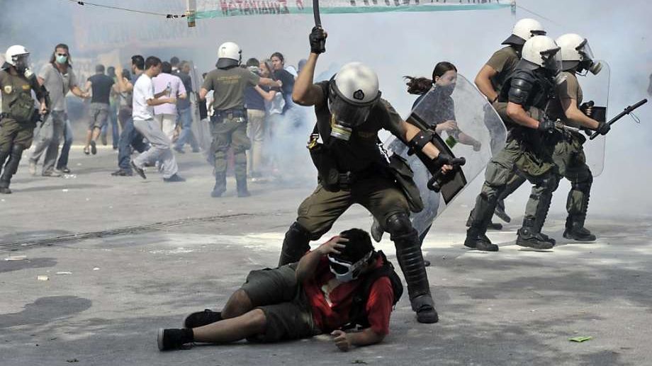 VIDEO. Confruntări violente la Atena şi Salonic 