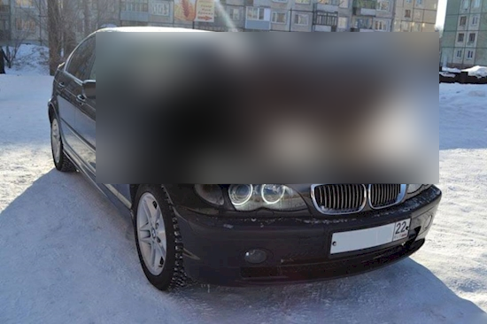 Şi-a parcat BMW-ul şi a mers la culcare. Dimineaţă, s-a ÎNGROZIT. Ce era pe capotă. Au râs de el