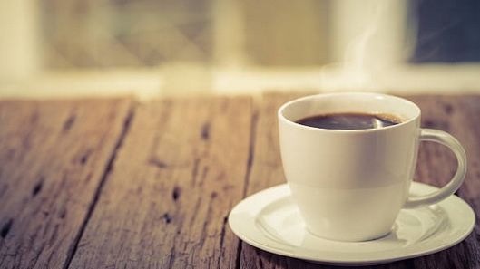 Ce se întâmplă cu persoanele care beau zilnic CAFEA