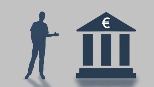 Românii, codaşi la economii