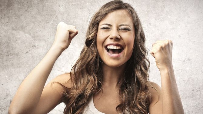 3 zodii de femei cu puteri supranaturale. Le vrei lângă tine, dar te şi temi de ele!