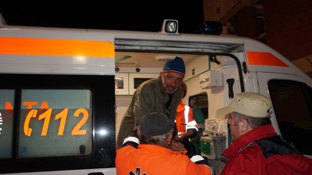 VIDEO. Un patron a vrut să-şi dea foc în faţa Prefecturii