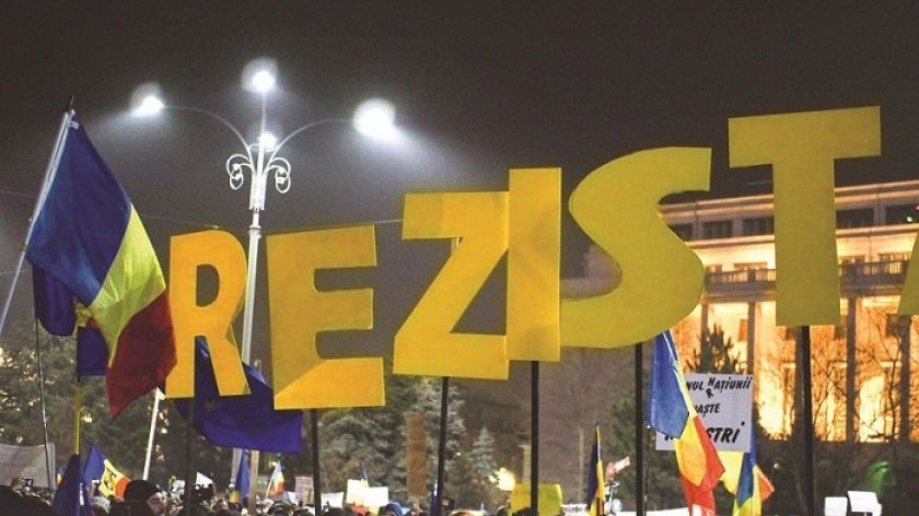 Lelia Munteanu: Cum putem da Legile Justiţiei pe mâna unor parlamentari semianalfabeți?