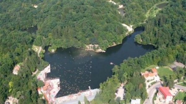 Lacul din România care deţine trei recorduri mondiale