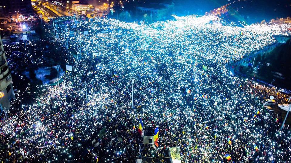 Mesaj în ziua protestului: Alegerea care nu poate fi evitată. Apărați-vă viitorul!