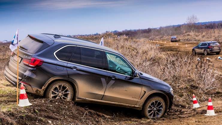 Amenzi URIAŞE pentru şoferii prinşi cu NOROI PE ROŢI, pe drumuri modernizate 