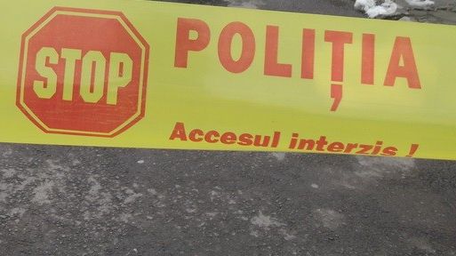 Moarte stranie în Suceava: după ce şi-a ucis soţia, a dormit în casă cu cadavrul