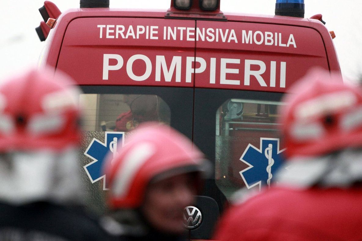 INCENDIU la un MALL din Constanţa. Zeci de oameni, EVACUAŢI