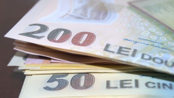 Se trage linie: Salarii mai mici pentru 22.000 de bugetari! Parlamentarii, creștere de 800 lei 