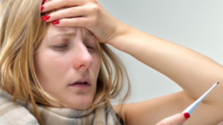 Cum poți reduce febra în câteva minute, fără să iei medicamente