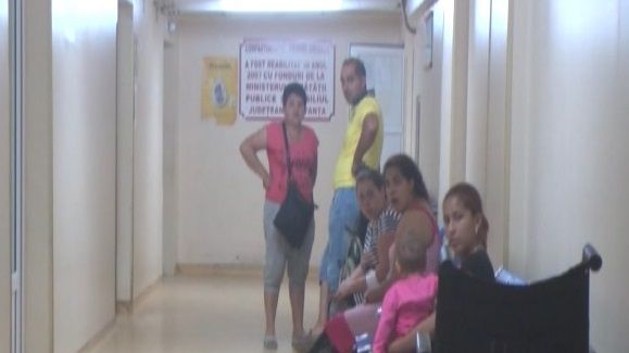 Medic ginecolog, ridicat de mascați direct din cabinet