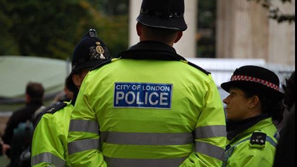 Un taxi a intrat în mulțime la Londra, în Covent Garden