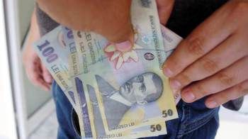 Nouă persoane, reținute de DNA pentru șantaj și înșelăciune. Victime: ZECI de bătrâni