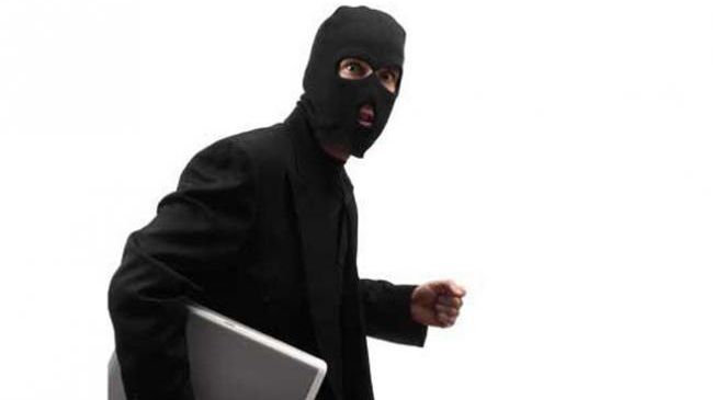 PREMIERĂ în România. De ce i-au interzis judecătorii unui hoţ călătoria cu mijloacele RATB 