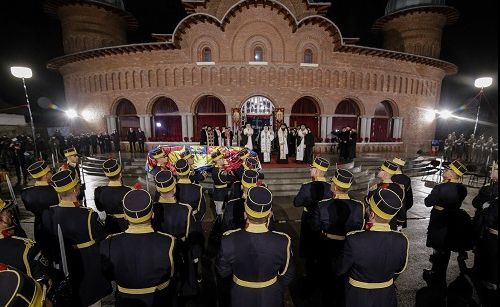 Sâmbătă, ora 12.00, parastas de 40 de zile pentru regele Mihai. Mesajul Casei Regale