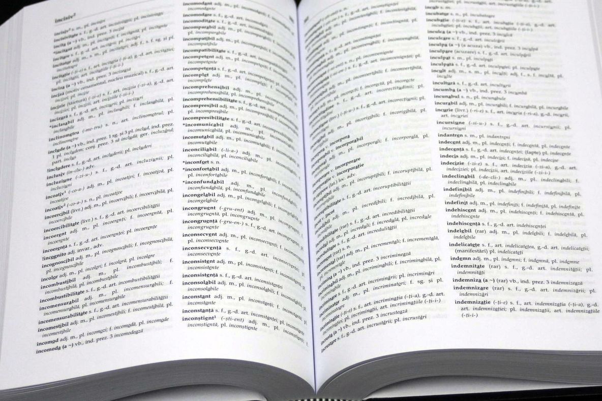 Maiestate sau Majestate? Cum este corect 