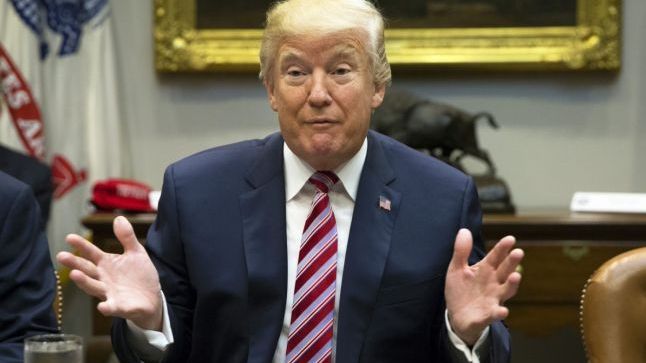 Donald Trump se uită la televizor aproape 8 ore pe zi