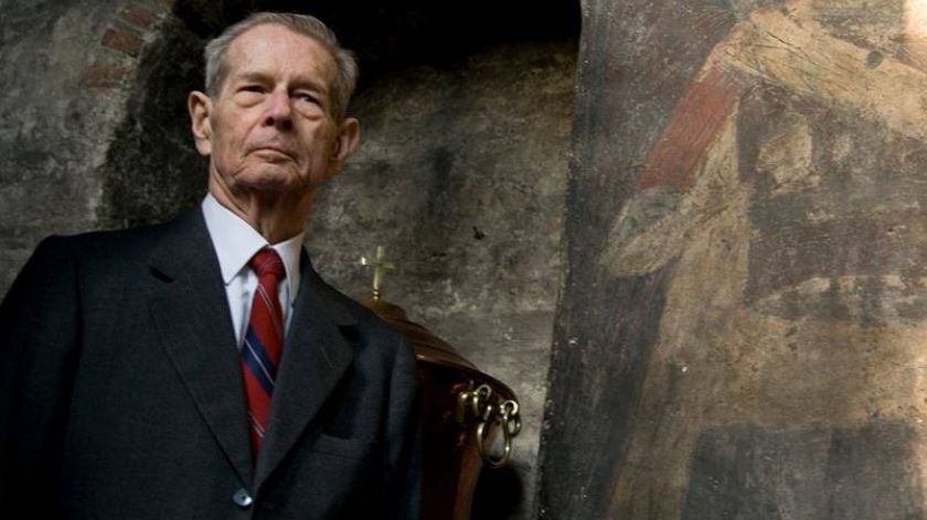 CNA către televiziuni: tratați cu decență dispariția Regelui Mihai