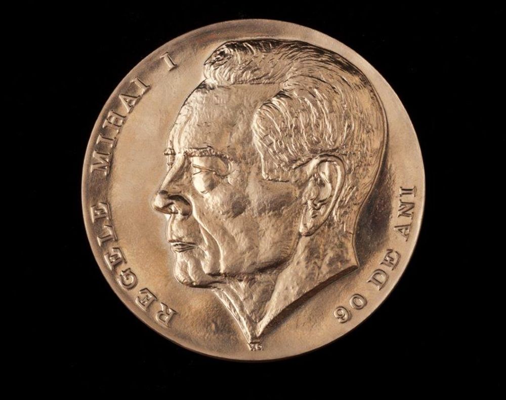 GALERIE FOTO. Comoara Regelui Mihai I, păstrată de BNR. Dezvăluiri făcute de Mugur Isărescu