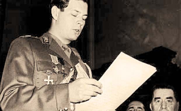 Ce însemne și distincții a purtat MS Regele Mihai I al României