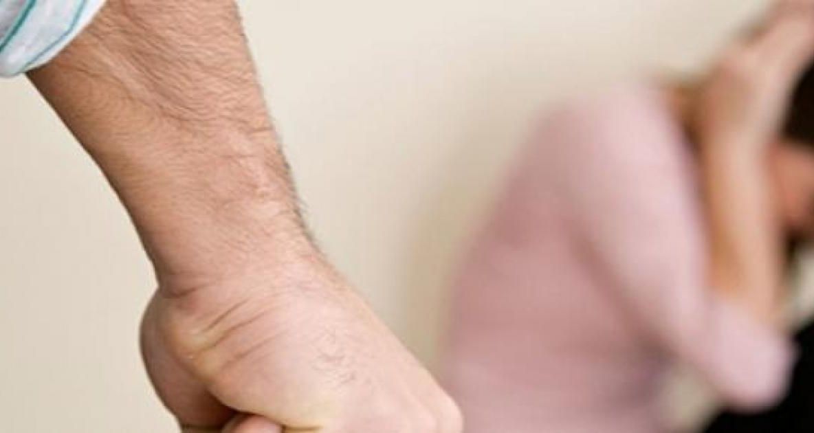 TU ȘTII cum să te aperi de o agresiune în public? 