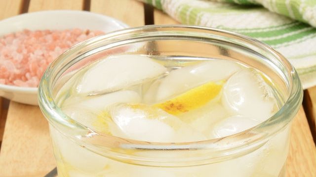 Apa alcalină omoară celulele canceroase. Cum să o prepari acasă