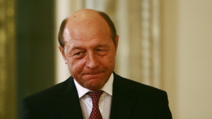 Traian Băsescu: ”Dragnea și Tudose se joacă de-a doamna Carmen Dan”