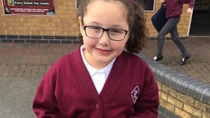 Scrisoare de Crăciun plină de URĂ primită de o fetiță care suferă de autism. Cine i-a trimis-o